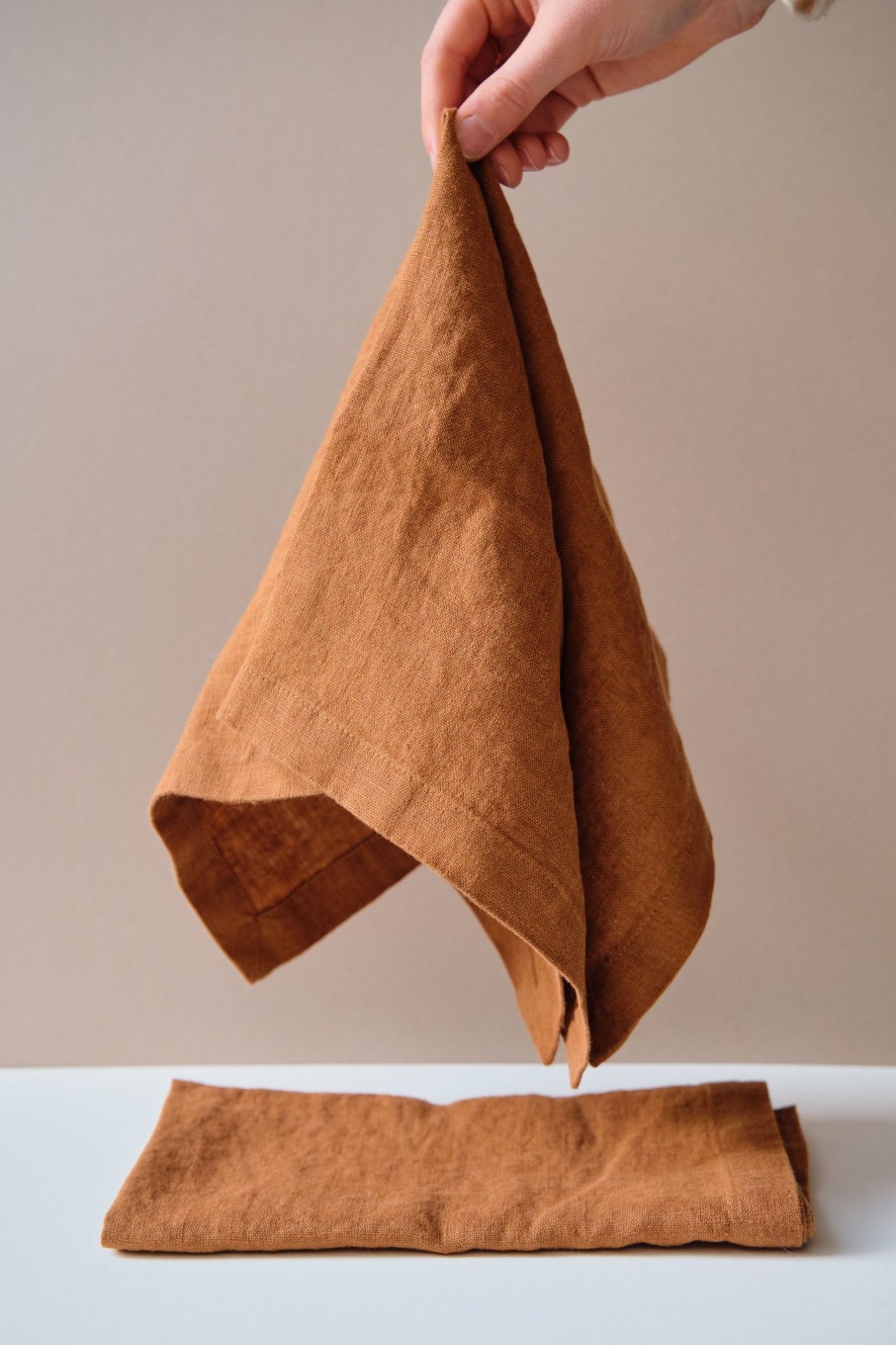 Textile POPHAMS | Hazelnut Linen Napkin Pair